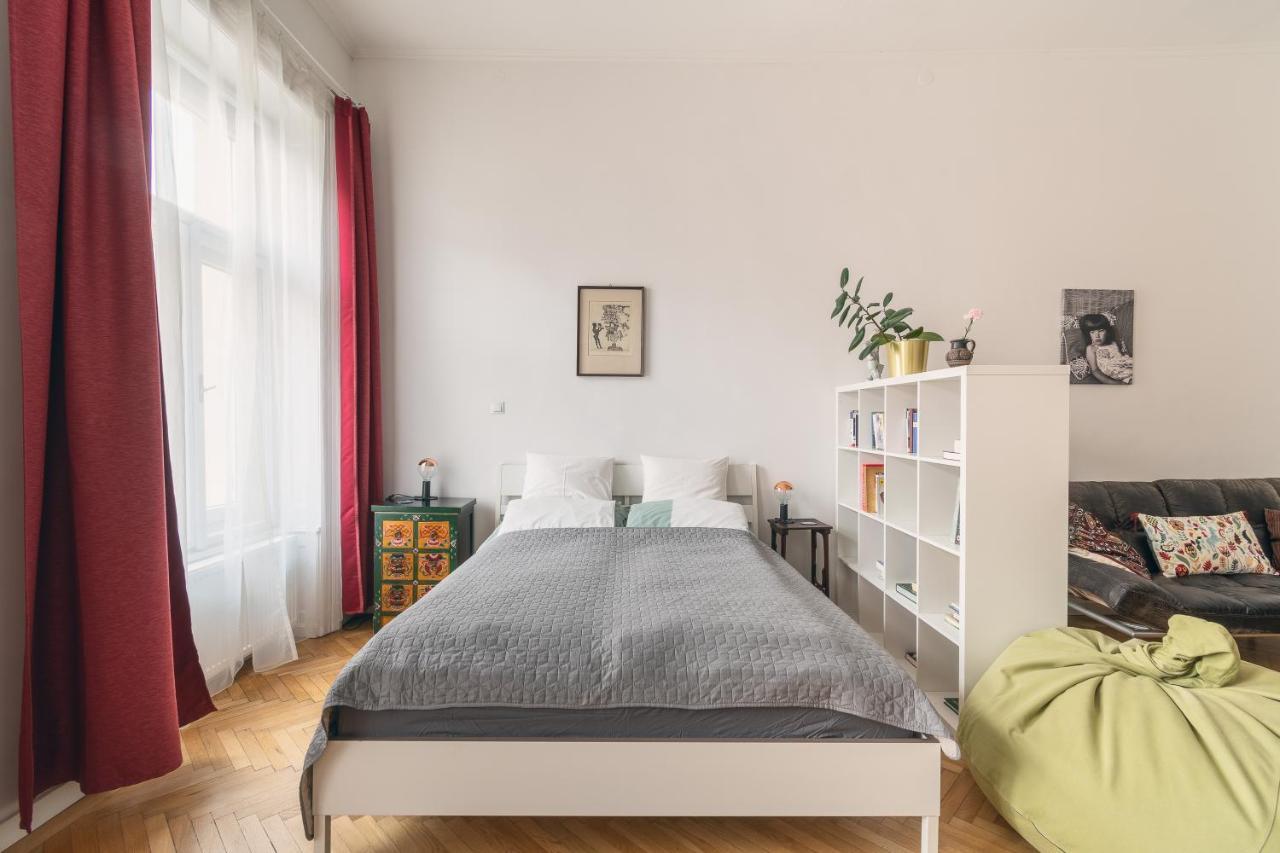 Bright & Spacious Loft With Basilica View Budapeste Exterior foto