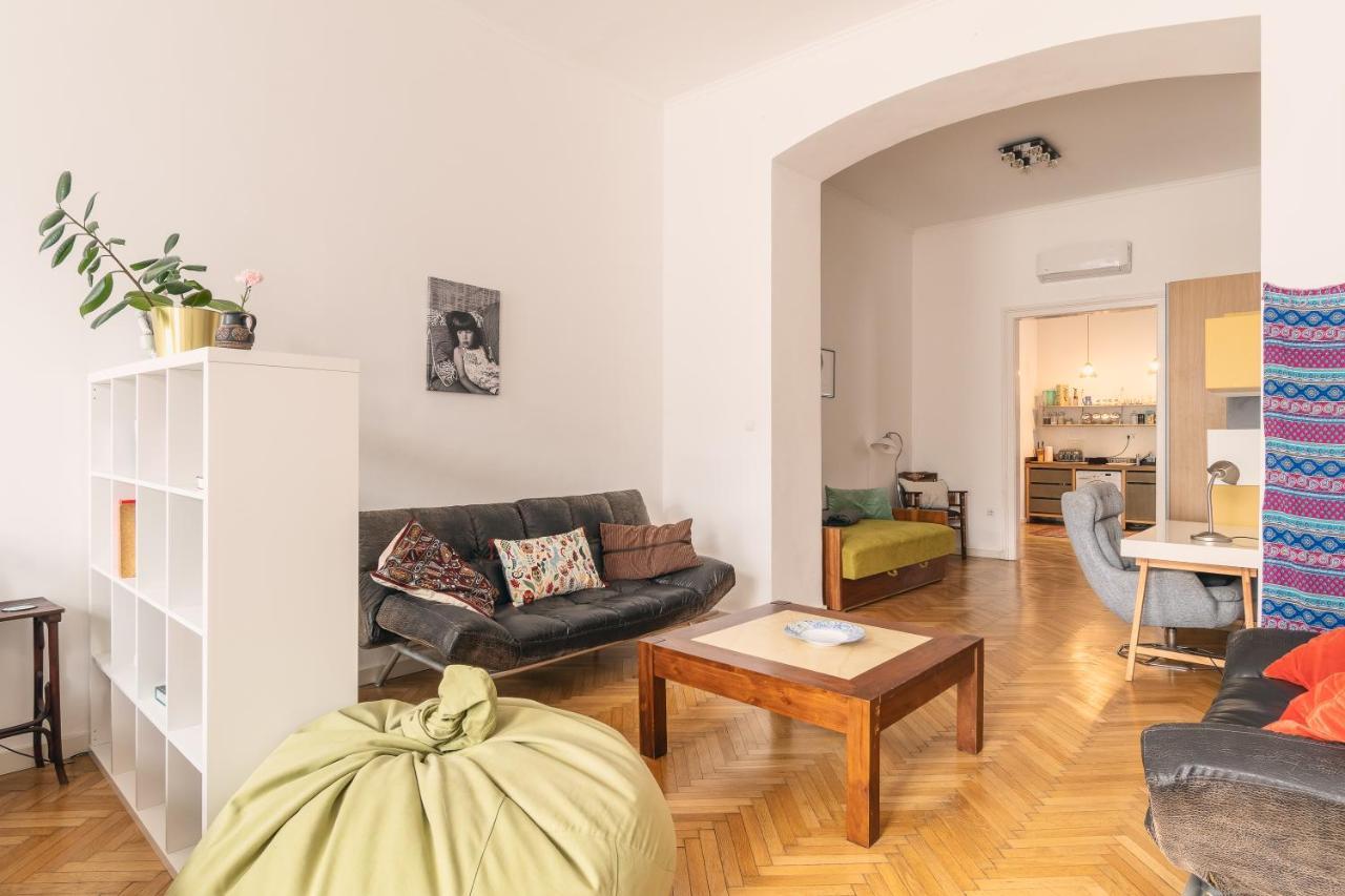 Bright & Spacious Loft With Basilica View Budapeste Exterior foto