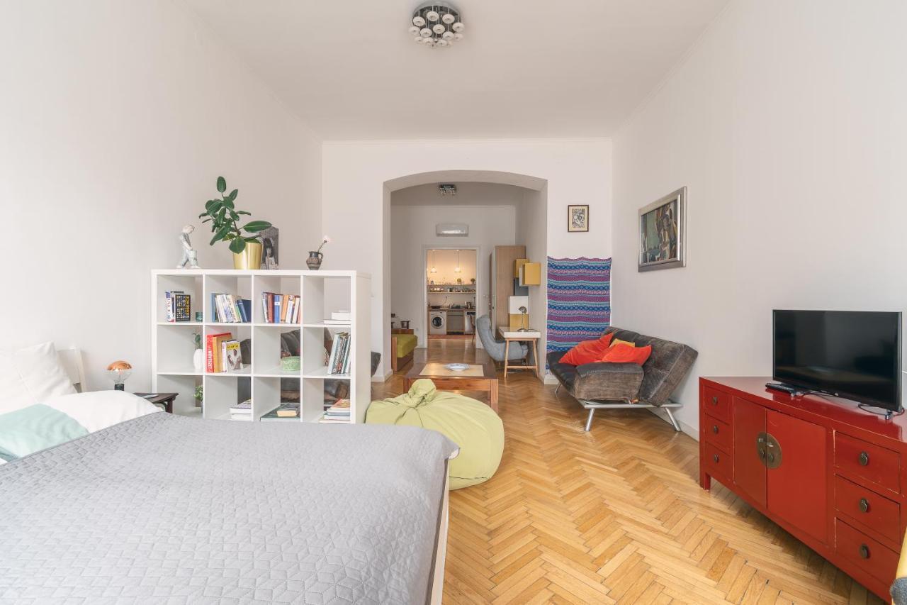 Bright & Spacious Loft With Basilica View Budapeste Exterior foto