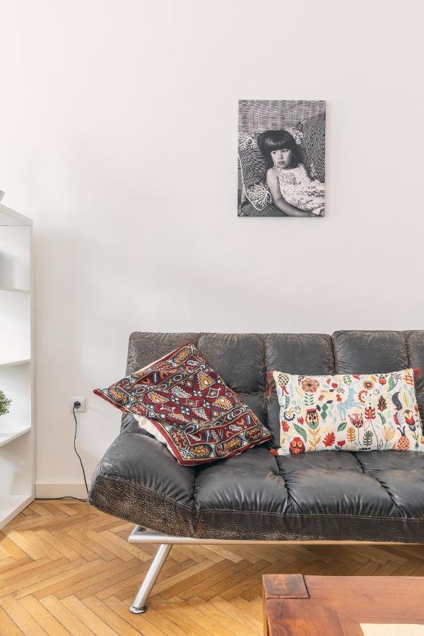 Bright & Spacious Loft With Basilica View Budapeste Exterior foto